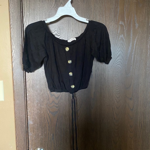 This cropped sweater/shirt! - Picture 1 of 2